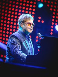Elton John, O2 arena, Praha, 18.12.2013