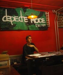 Depeche Mode Release Party, Praha, 15.10.2005 small g