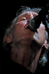 Roger Waters, Sazka arena, Praha, 13.4.2007 small 8
