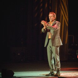 Hugh Laurie & The Copper Bottom Band, Kongresové centrum, Praha, 26.7.2013