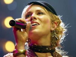 Natasha Bedingfield small b