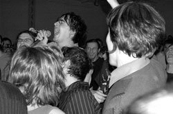 Art Brut, Moimir Papalescu and The Nihilists, Praha, 15.1.2006 small f