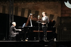 Brad Mehldau & Ian Bostridge, ponton u Slovanského ostrova, Praha, 7.9.2021