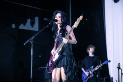 Nessa Barrett, Sasazu, Praha, 17.6.2025 