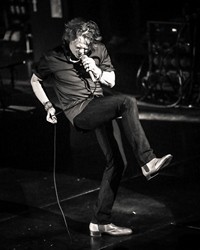 Mick Hucknall Live